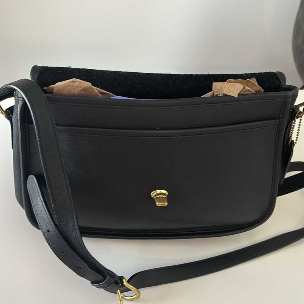 Coach | City Bag #9790 in Black stunning condition - Picture 7 of 14
